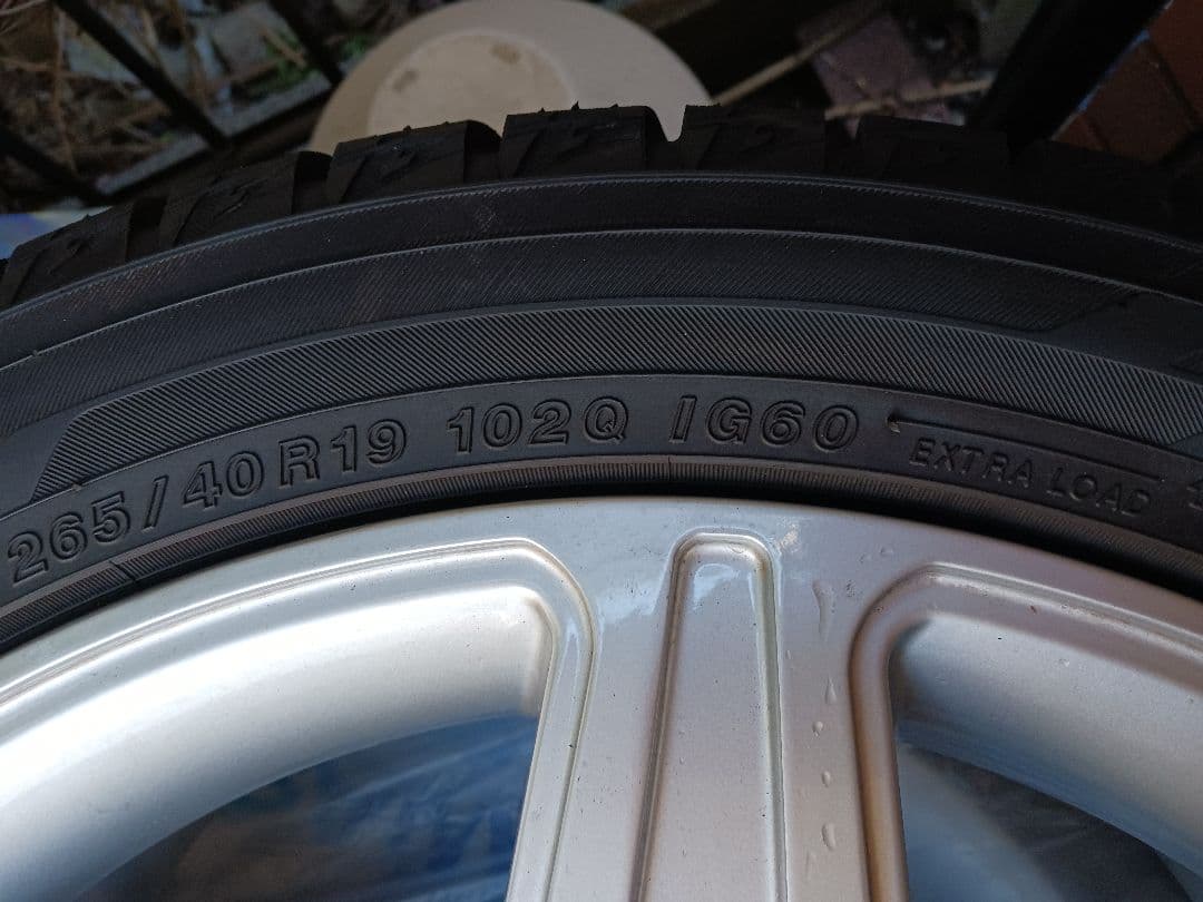 値下げ！スタッドレスタイヤホイール 4本セット265/40R19 ベンツE63