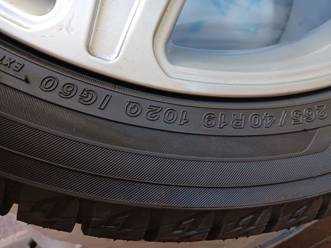 値下げ！スタッドレスタイヤホイール 4本セット265/40R19 ベンツE63