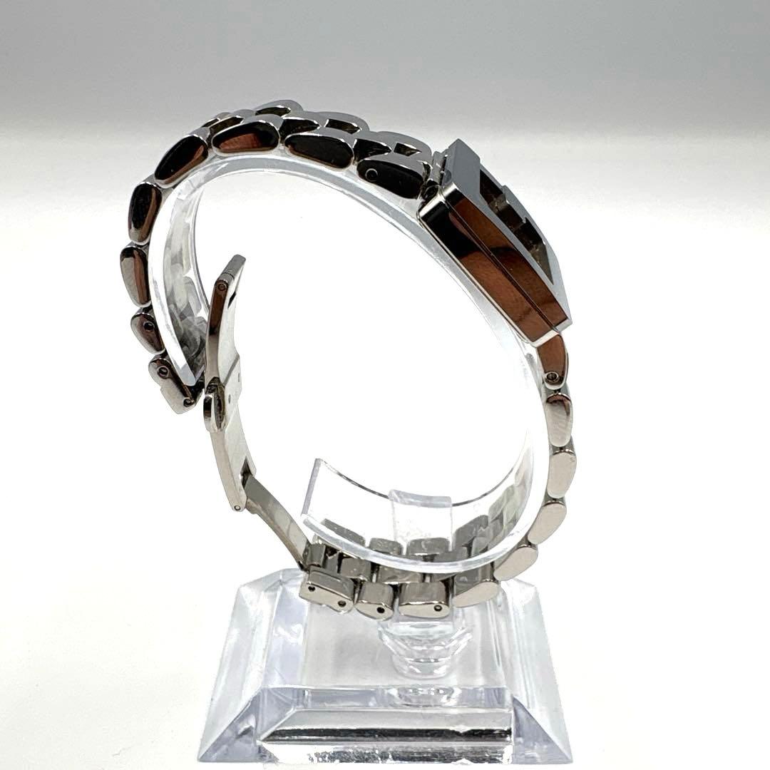 【電池新品】超美品GUCCI 3600L スクエア Gロゴ シルバー　稼働中