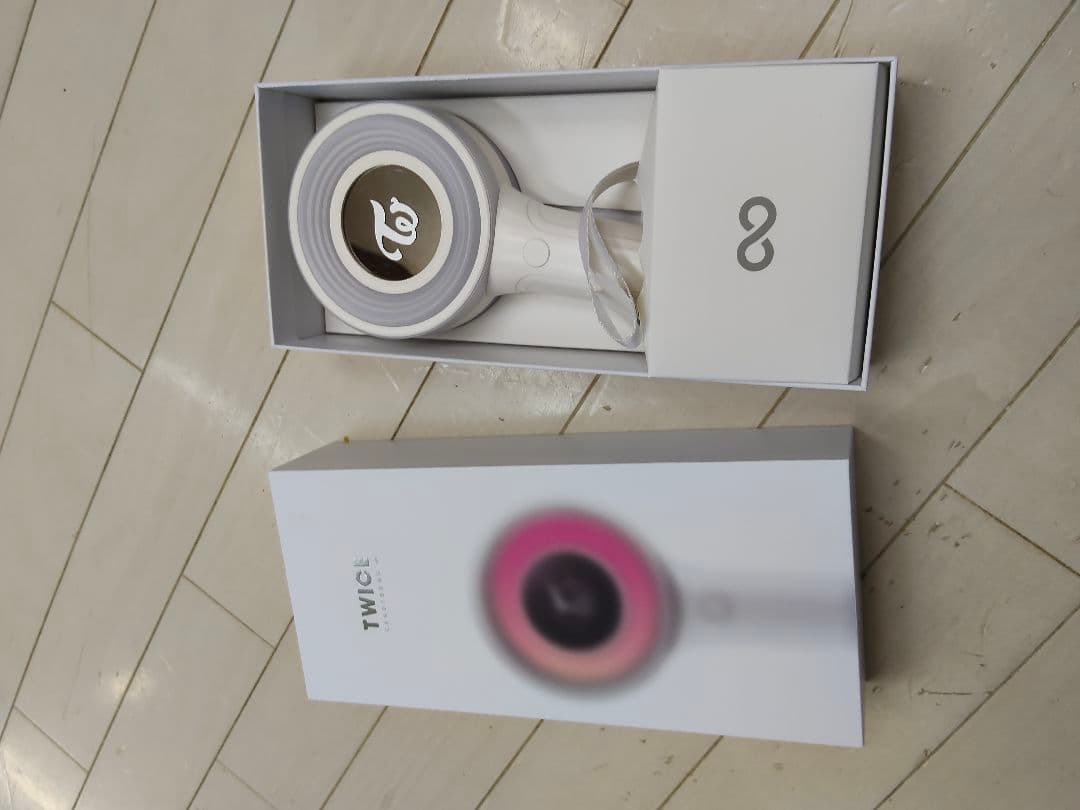 TWICE グッズ まとめ売り ペンライト CD アルバム トレカ 大量