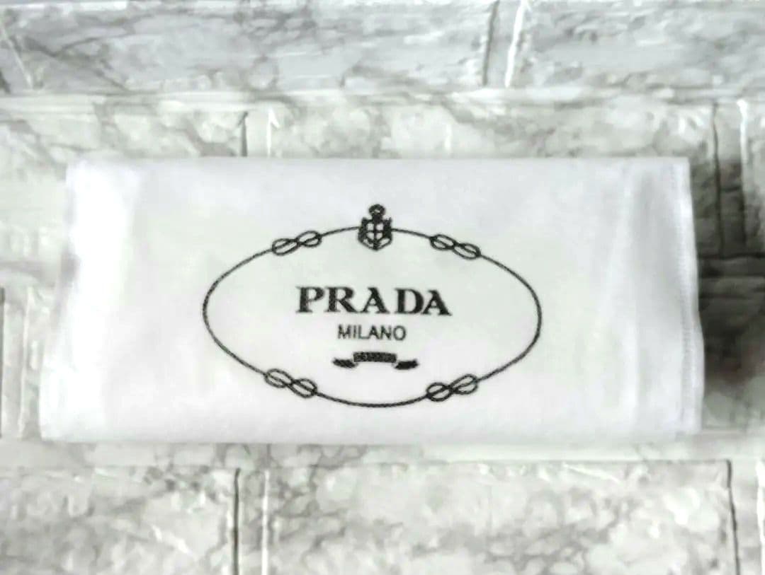 しげちぃー　新品PRADAプラダノベルティショルダーバッグナイロンブラック