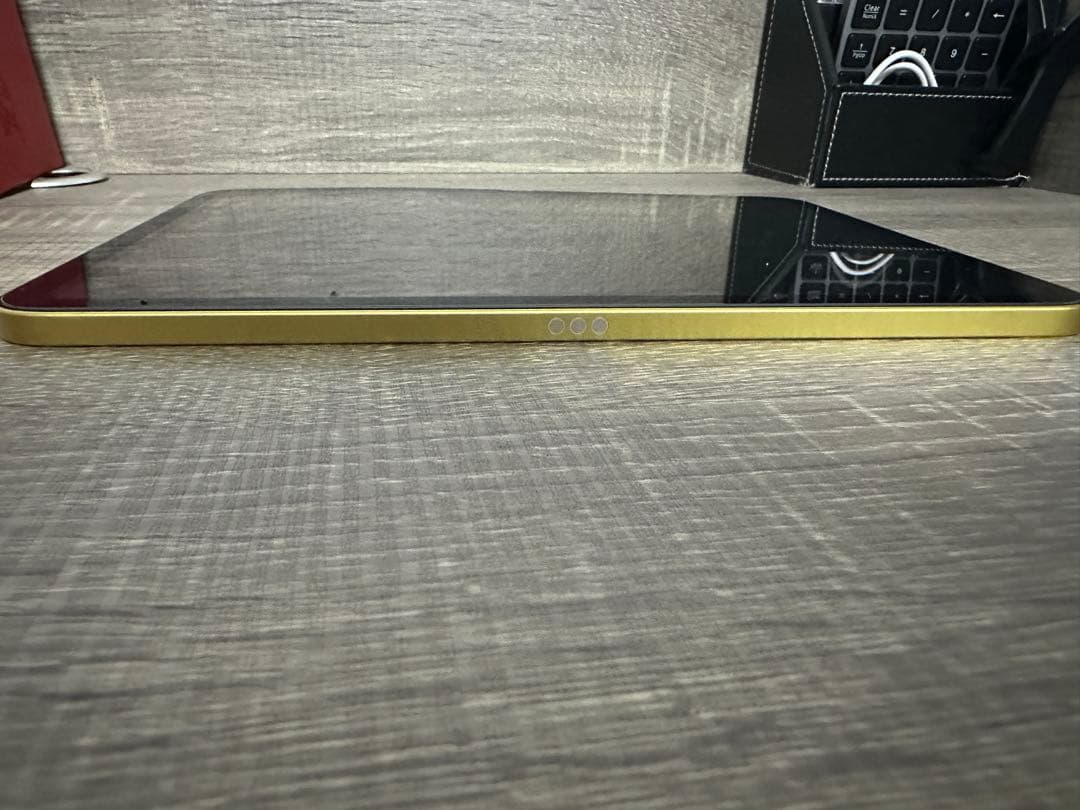 iPad 第10世代 64GB Wi-Fiモデル イエロー　バッテリー94%