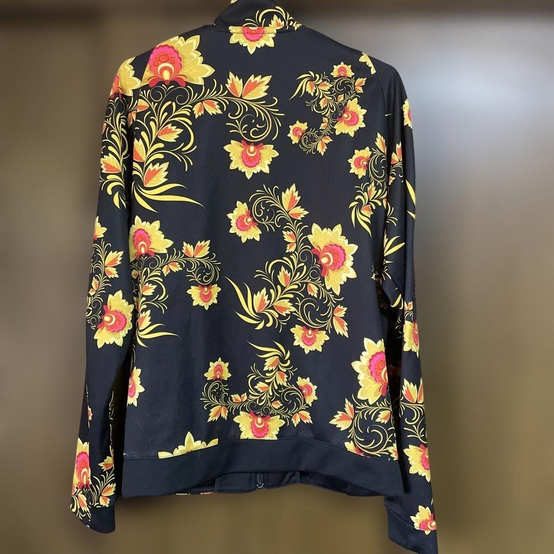 Nike 花柄ジャージ 黒/黄色/赤