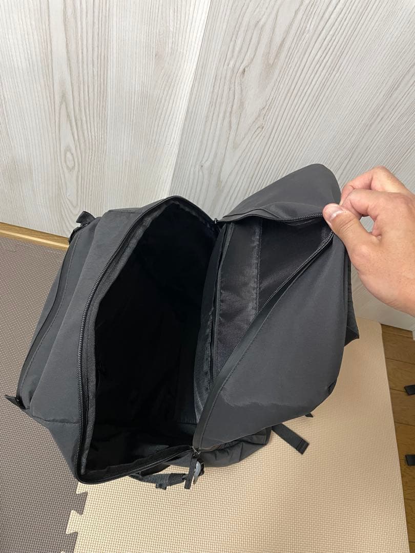 ユニクロ　ファンクショナルバックパック＋S