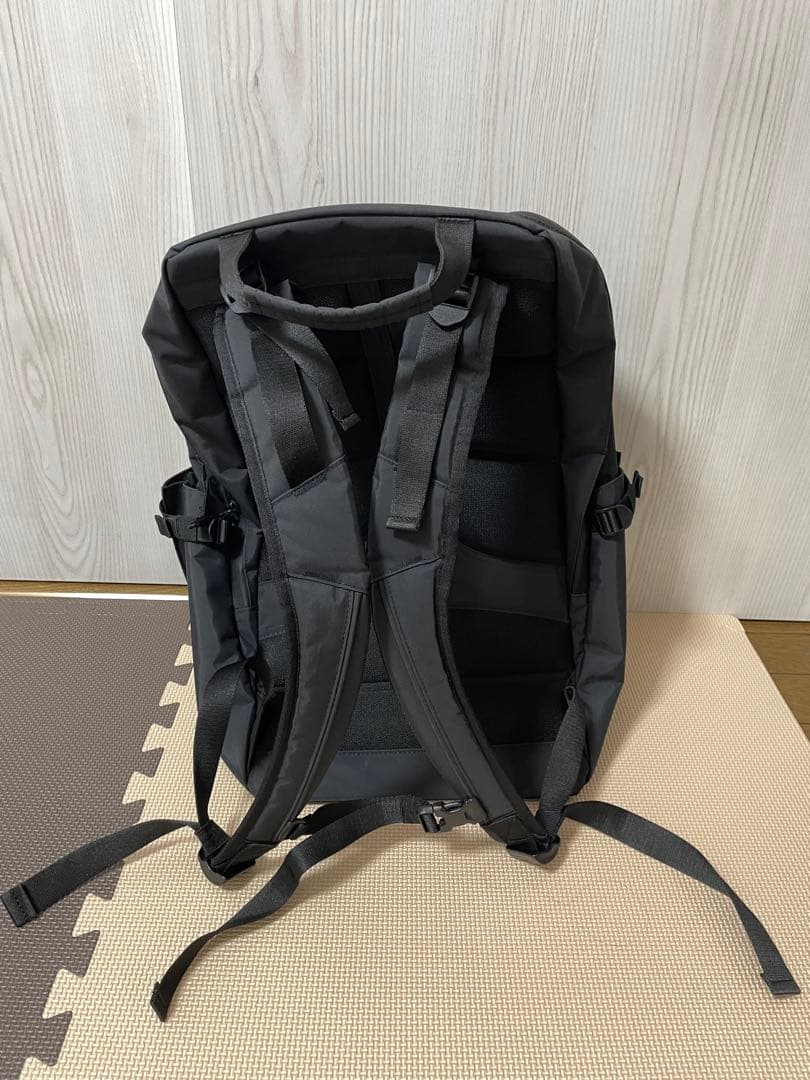 ユニクロ　ファンクショナルバックパック＋S