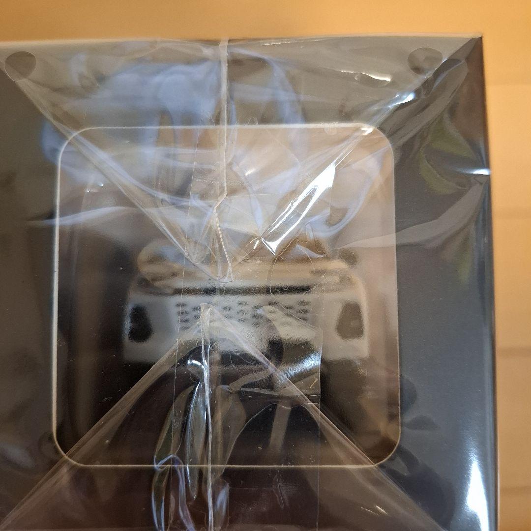 新型RAV4 Z-ハイブリット　カラープラチナホワイトパールマイカ 1/30