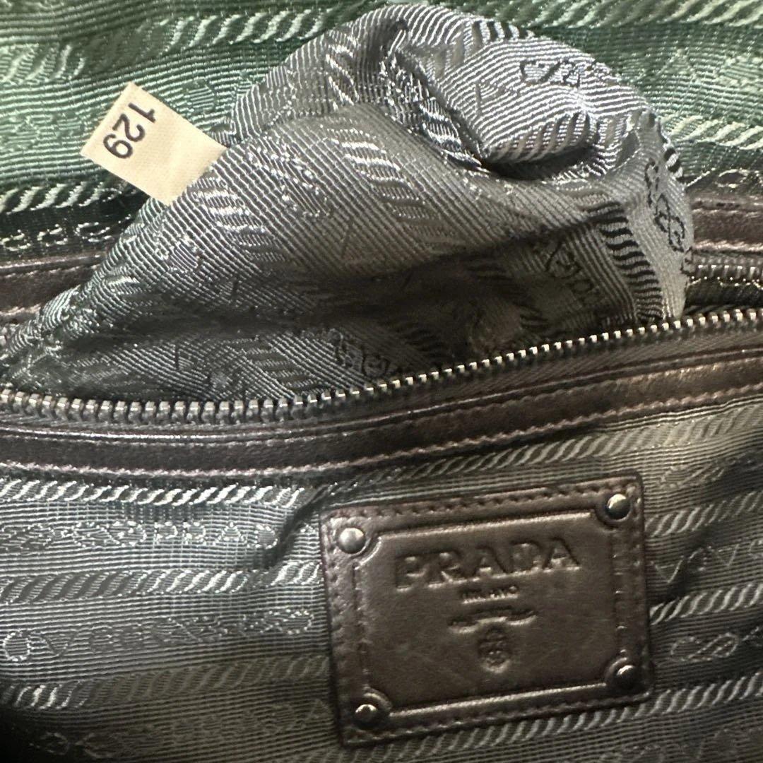 プラダナイロントートバッグハンドバッグ緑色カーキダグ