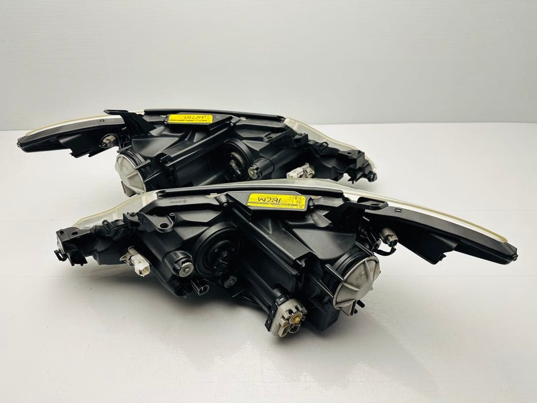 トヨタ エスティマ 50系 ヘッドライト 左右セット KOITO 28-217