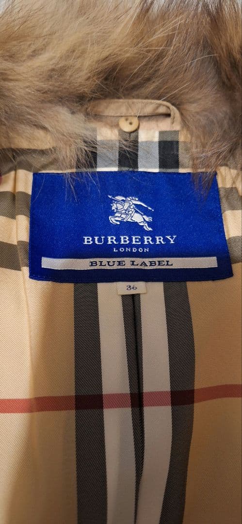 【珍】BURBERRY ブルーレーベル ファー付きトレンチコート