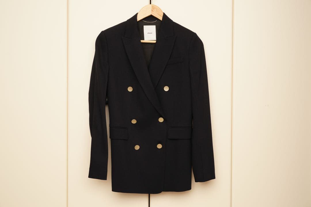 ebure ダブルブレスト テーラードジャケット 試着のみ　ネイビー　金ボタン