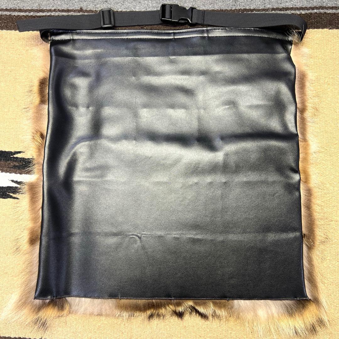 【裏地付】　ワイド　ラクーン　アライグマ　尻あて　　狸毛皮敷物　登山　山菜　釣り