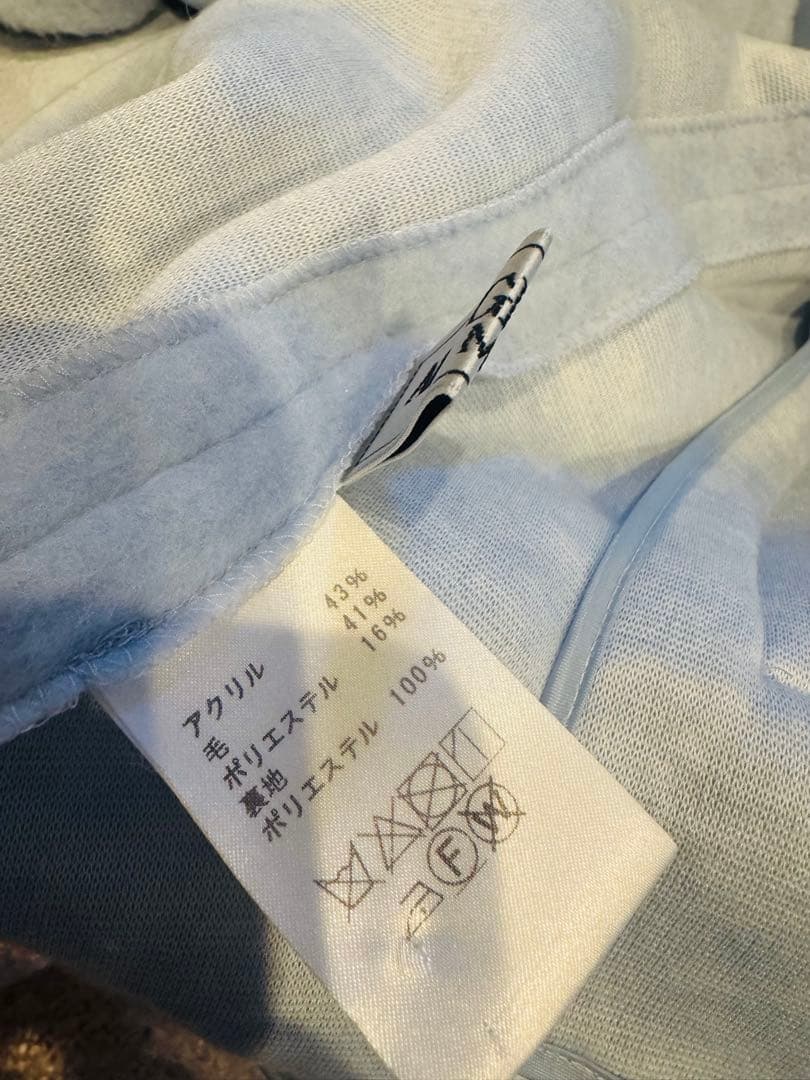 春先に可愛い　パステルブルー　フード付きコート