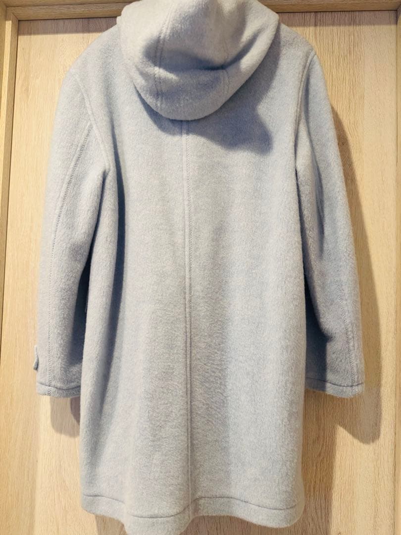 春先に可愛い　パステルブルー　フード付きコート