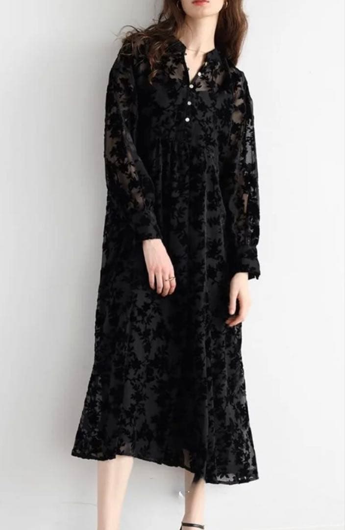 【新品未使用】ヤマダヤAmple ベロアジャガードワンピース（ブラック）