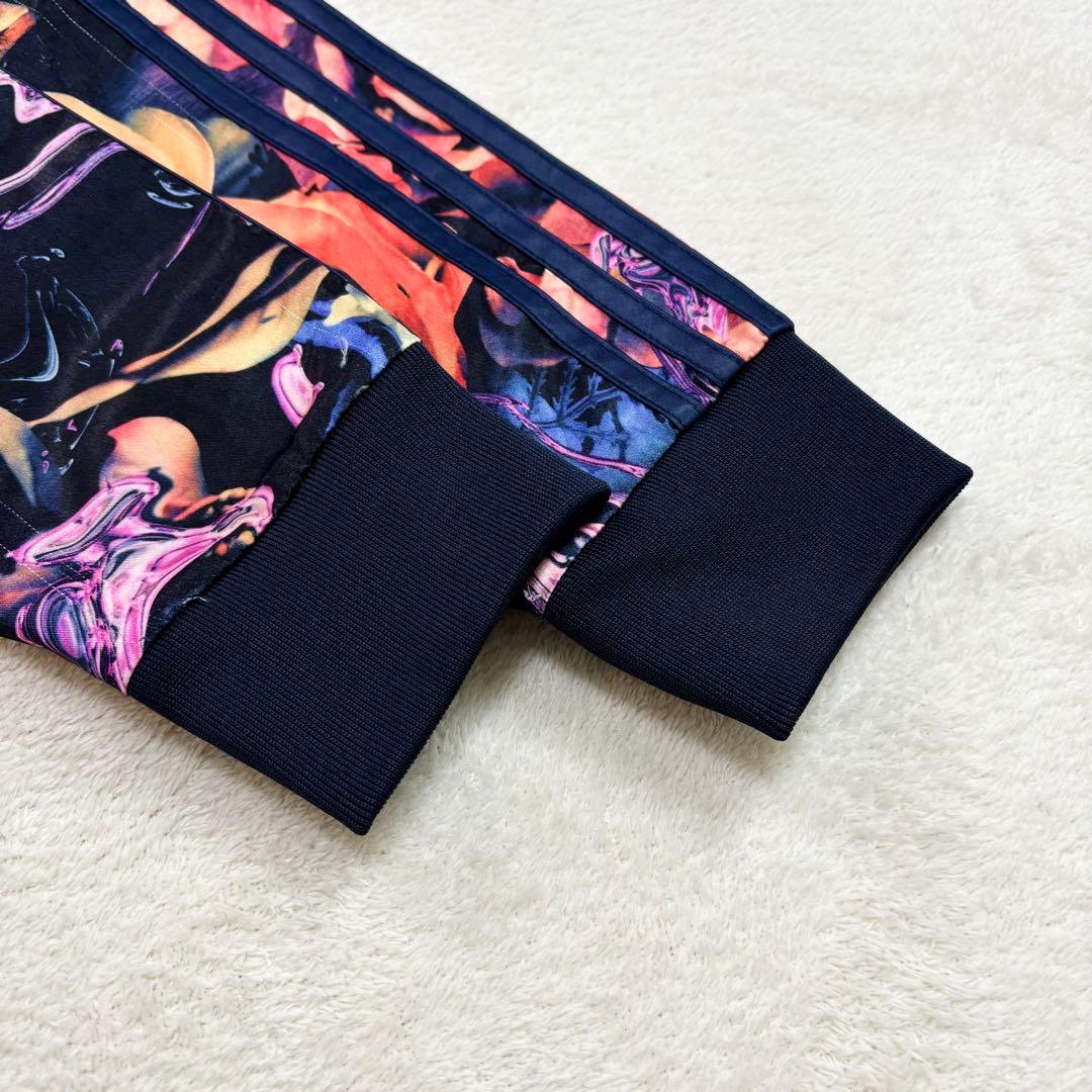 未使用級 アディダス トラックジャケット ロゴ フラワー マルチカラー
