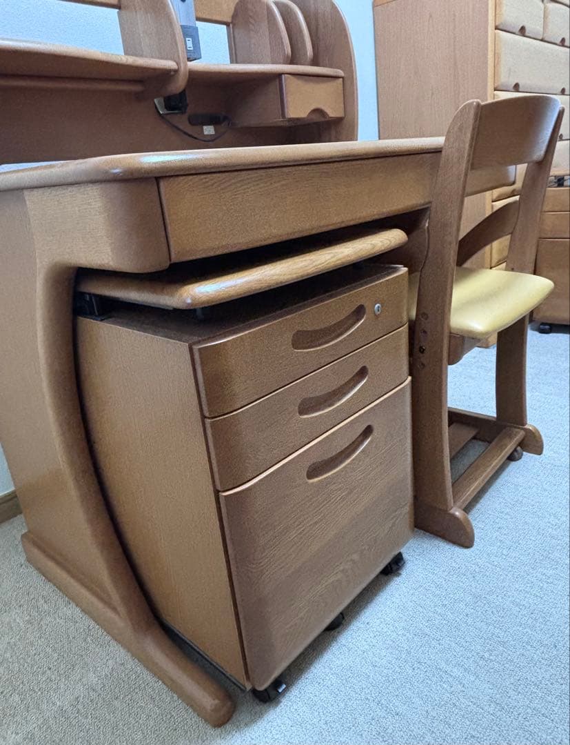 カリモク学習机 ４点セット ２-③ 袖棚