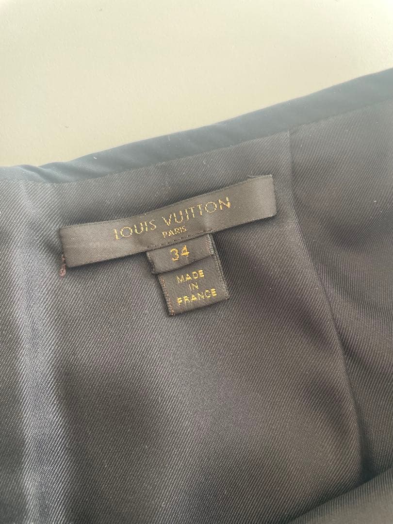 Louis Vuitton ブラックスカート