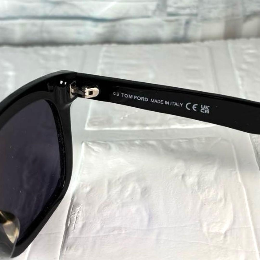美品　TOM FORD Dax TF751-F-N スクエア型サングラス　ケース