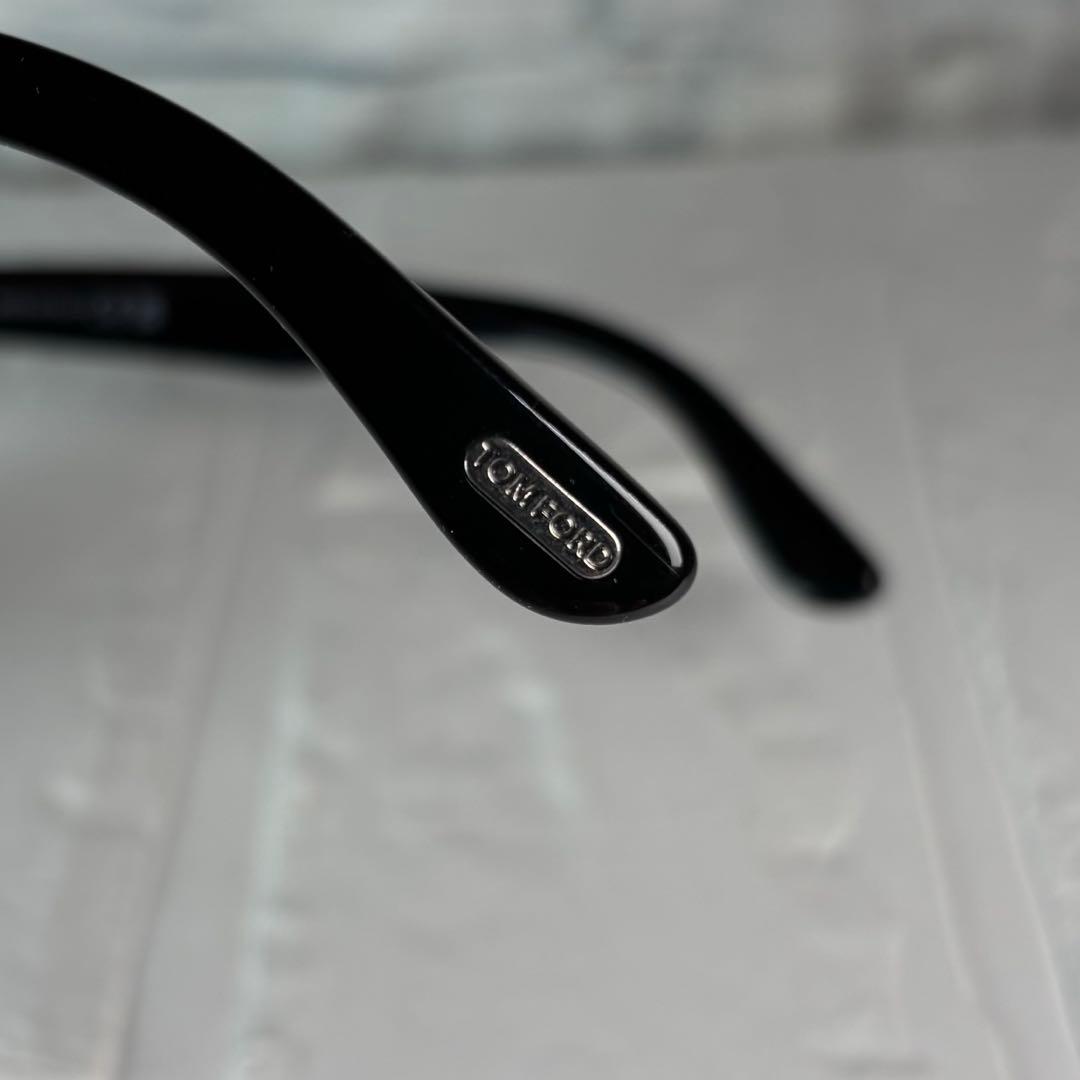 美品　TOM FORD Dax TF751-F-N スクエア型サングラス　ケース