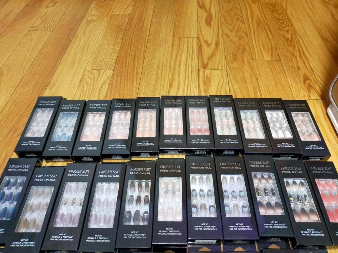 FINGER SUIT ネイルチップ 42セット　当分付け爪には困りません