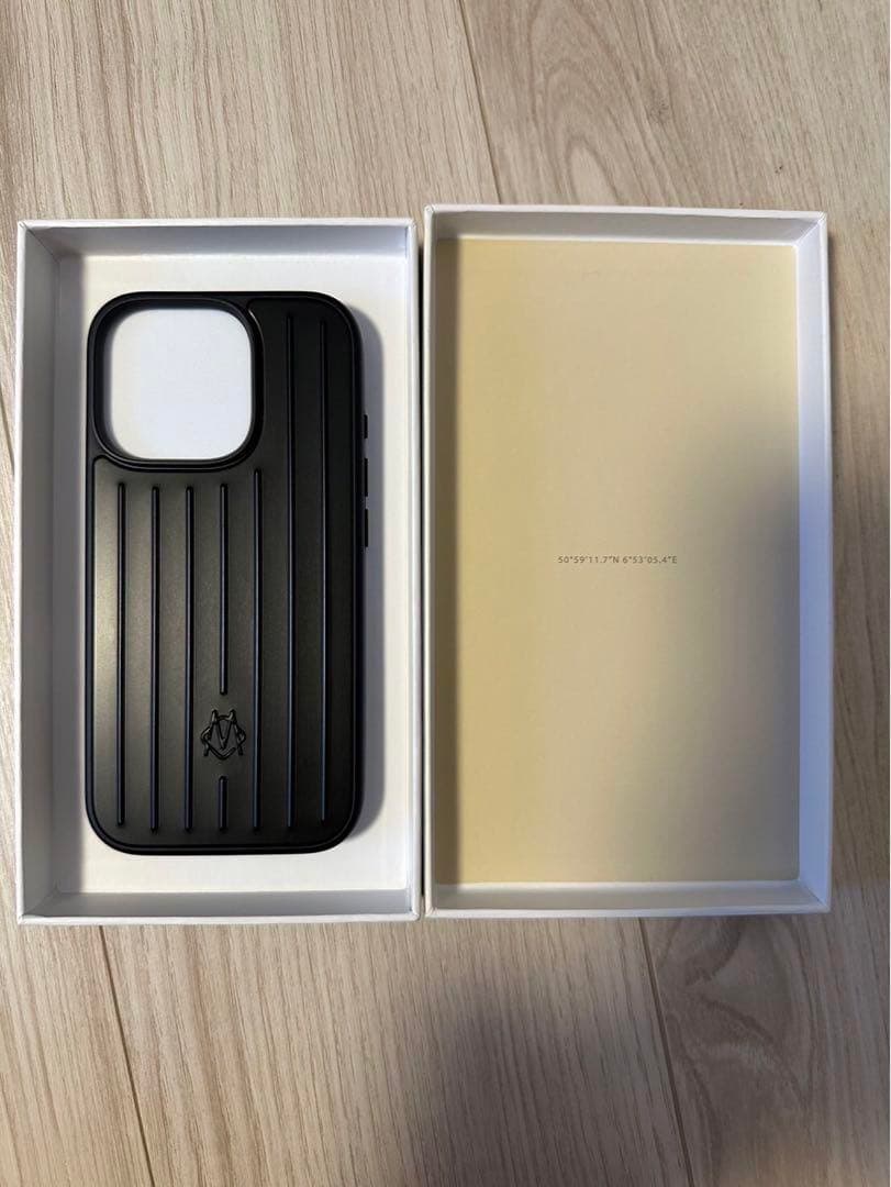 ✨新品✨RIMOWA iPhone用ケース 16pro ブラック　【完売品】