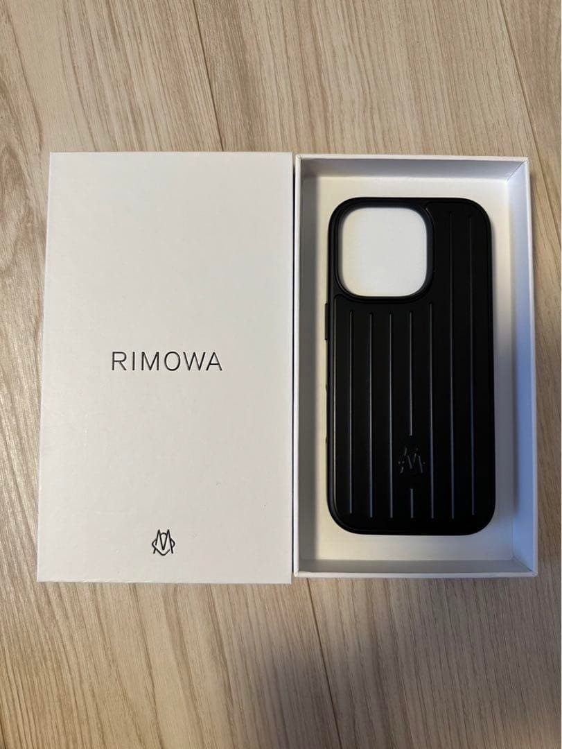 ✨新品✨RIMOWA iPhone用ケース 16pro ブラック　【完売品】