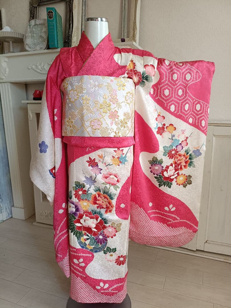 専用です☆上質☆正絹☆ピンク系の着物と白の作り帯☆七五三セット