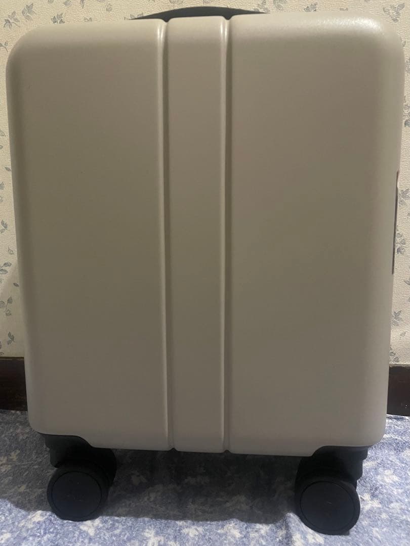 MAIMO USBポート付きキャリーケース SSサイズ ベージュ