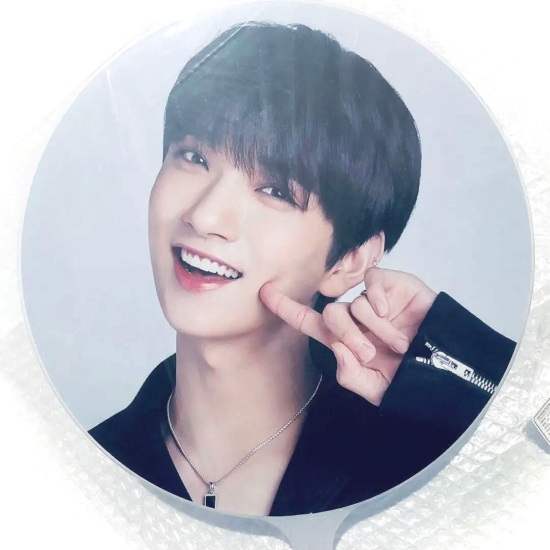 SEVENTEEN 韓国限定 公式グッズ ソウルコン うちわ ジョシュア セブチ