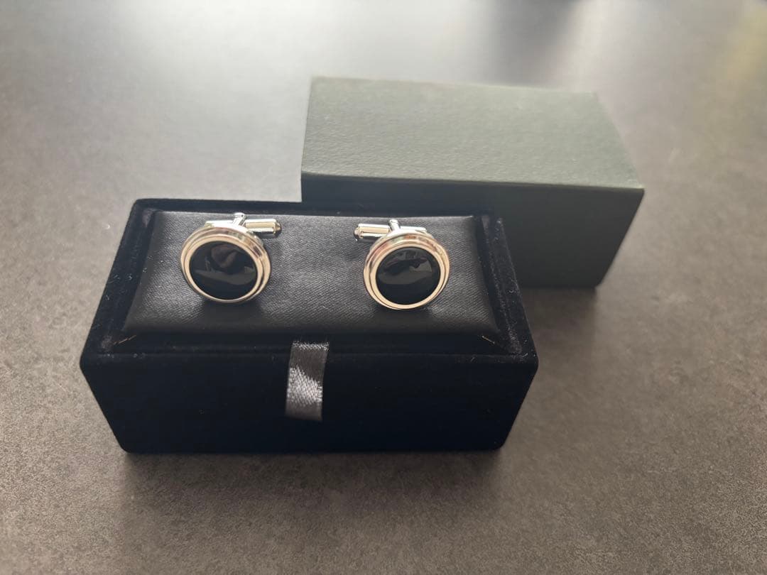 【ちょめ】カフス、チーフ、蝶ネクタイセット　トリートドレッシング