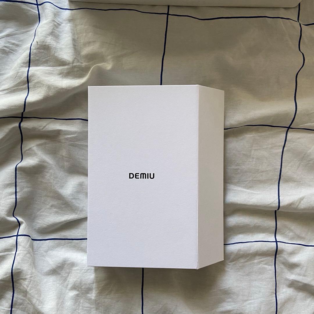 専用 DEMIU BALLONDeuxiPhone16Proケースストラップ付き