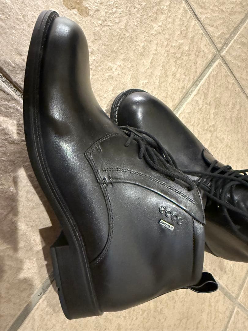 ECCO ゴアテックス　黒レザーブーツ