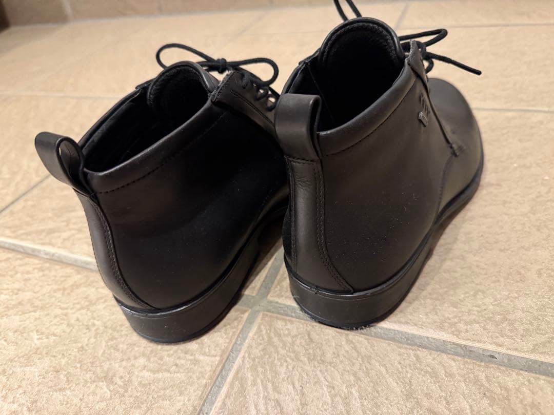 ECCO ゴアテックス　黒レザーブーツ