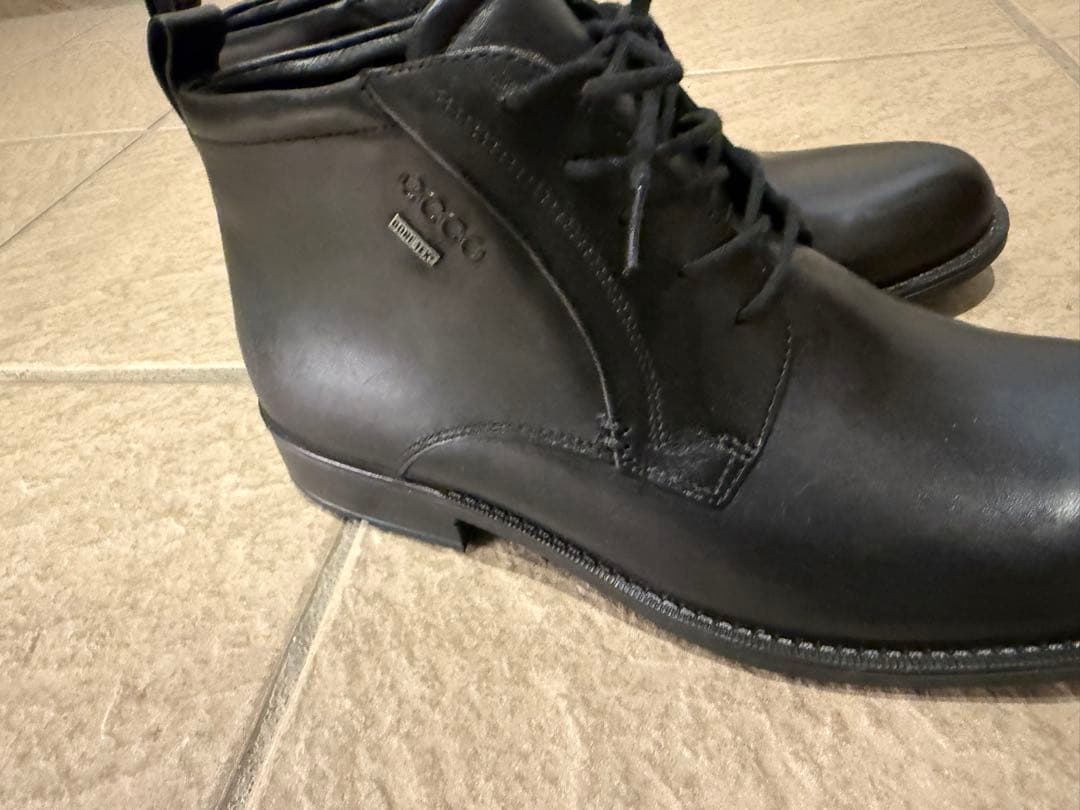 ECCO ゴアテックス　黒レザーブーツ