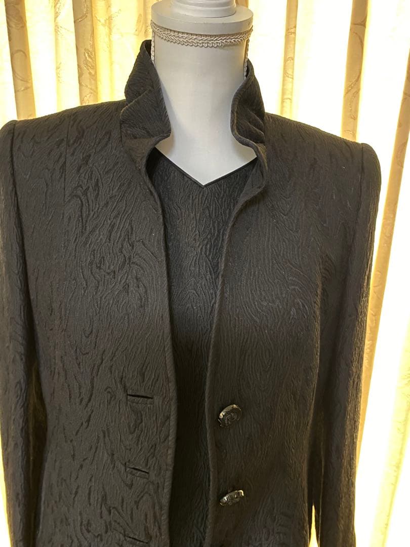 ジャンニバレンチノ　高級礼服三点セットスーツ