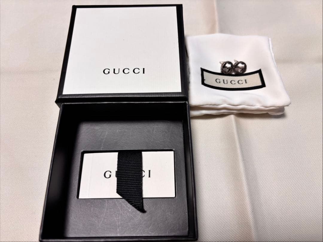 値下げGUCCI ロゴデザイン スタッドピアス