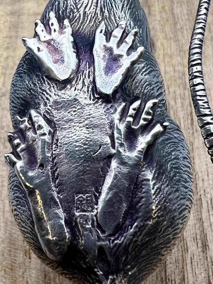 【海】明治金工　銀製　可愛い鼠　ネズミ　重量約97.5g　専用箱付