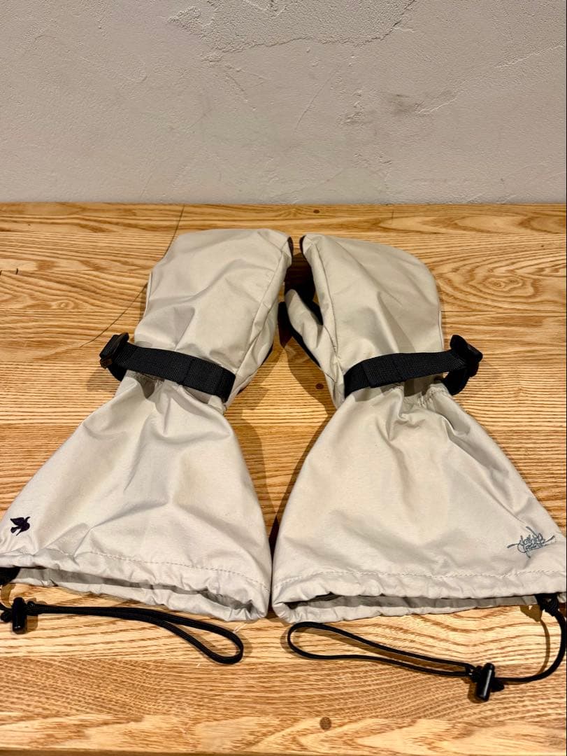 25-26モデルGREEN CLOTHING OVER MITT