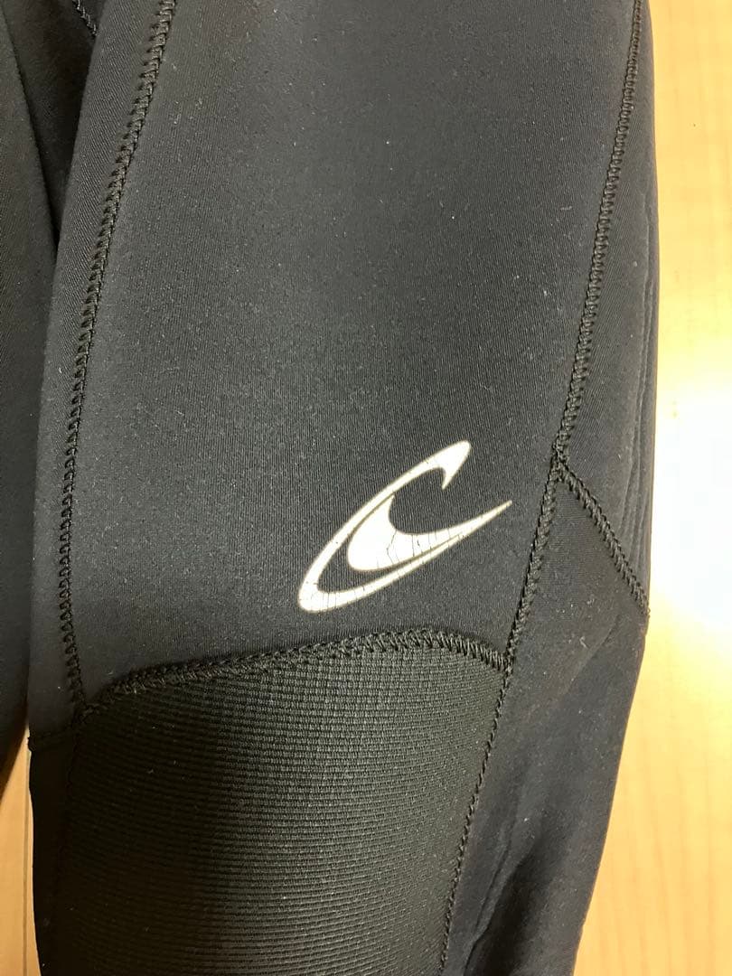 O'NEILL フルスーツ 3/２ミリ　チェストジップ　LBサイズ　日本製