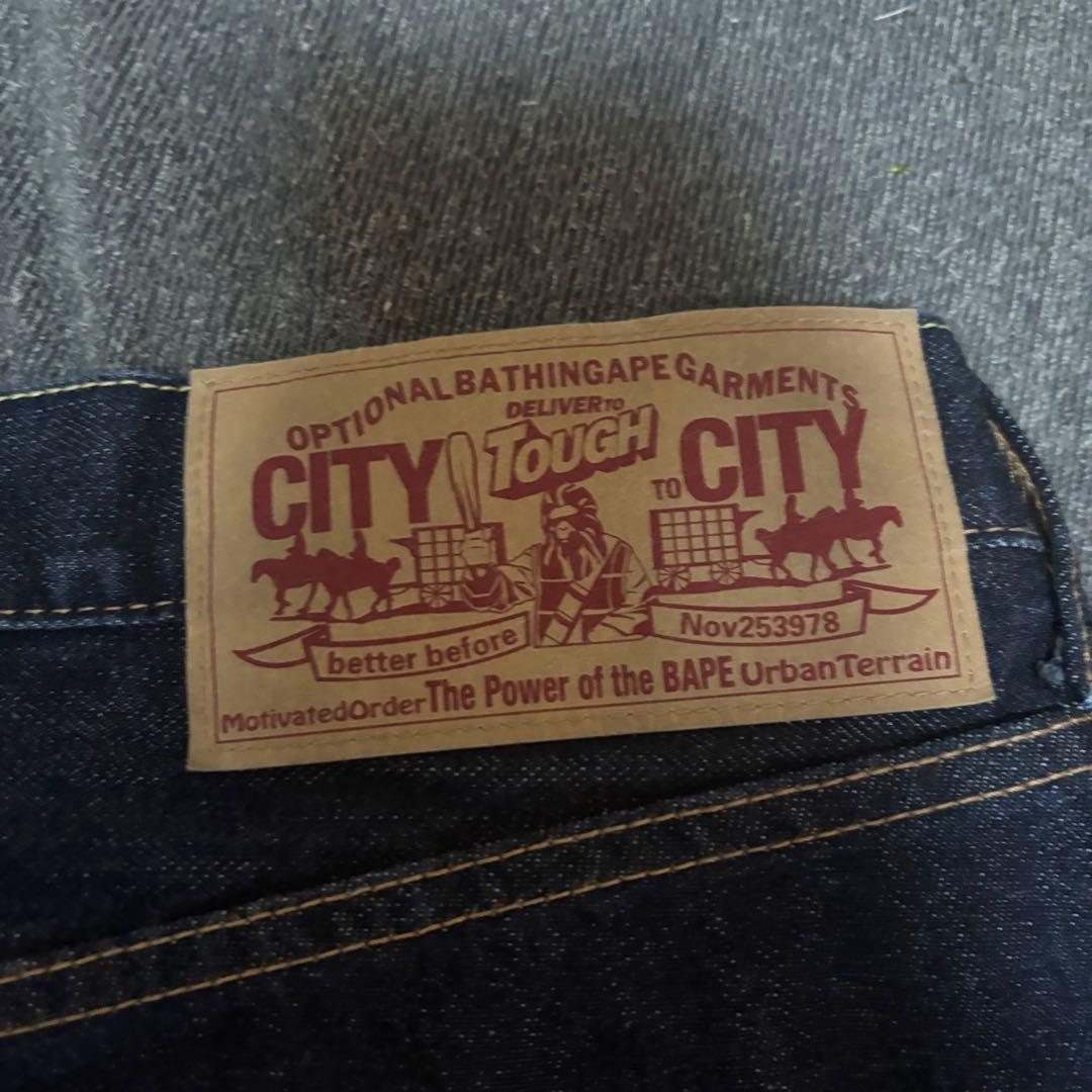 完売品　激レア　A BATHING APE SHARK DENIM SHORTS