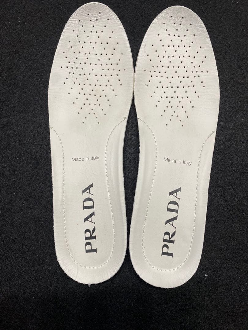 プラダ　レディース　スニーカー 美品　ホワイト　36 1/2 ルイヴィトン