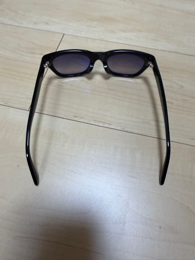 TOM FORD ブラックキャットアイサングラス