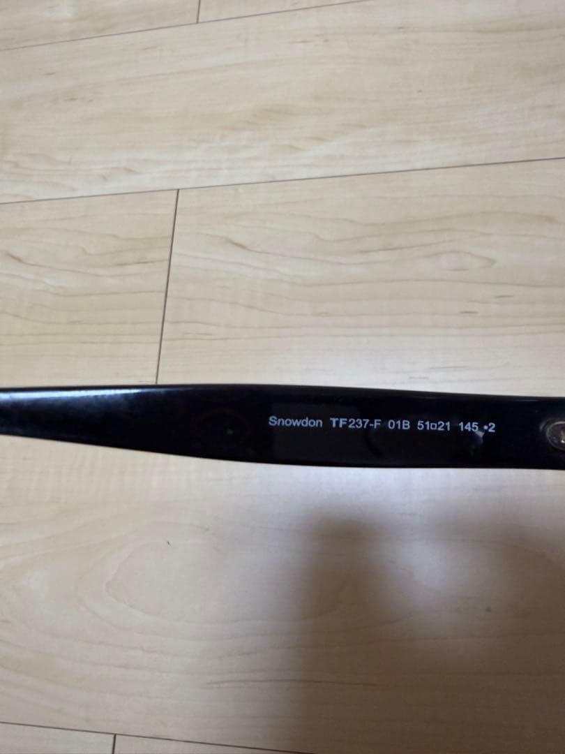 TOM FORD ブラックキャットアイサングラス