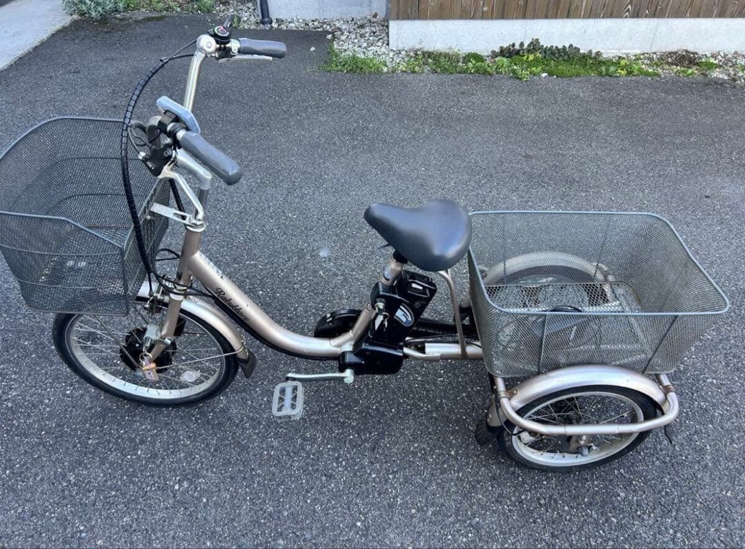 三輪電動アシスト　自転車 ラクッカル