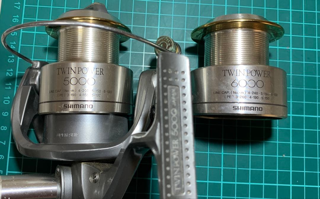 SHIMANO TWIN POWER 5000 フィッシングリール