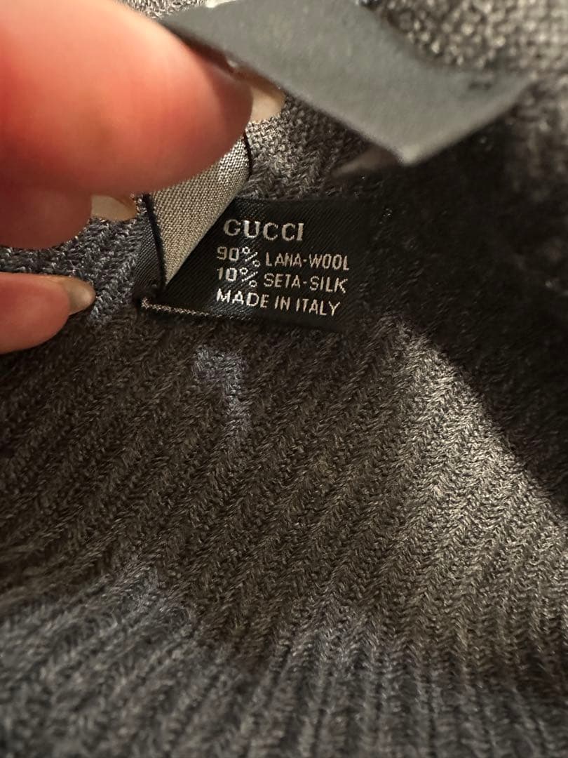 GUCCI グレー 青 マフラー