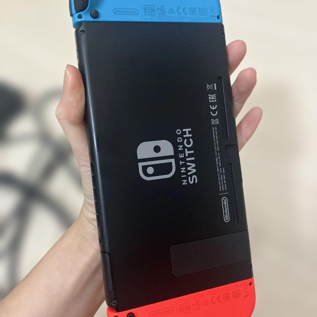 任天堂 Nintendo Switch 本体 ネオンブルー レッドJoy-Con