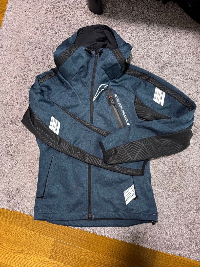 KUSHITANI MIDパーカー