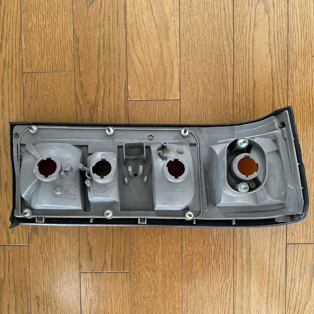 AE86 後期 レビン テールランプ ガーニッシュ 左右セット