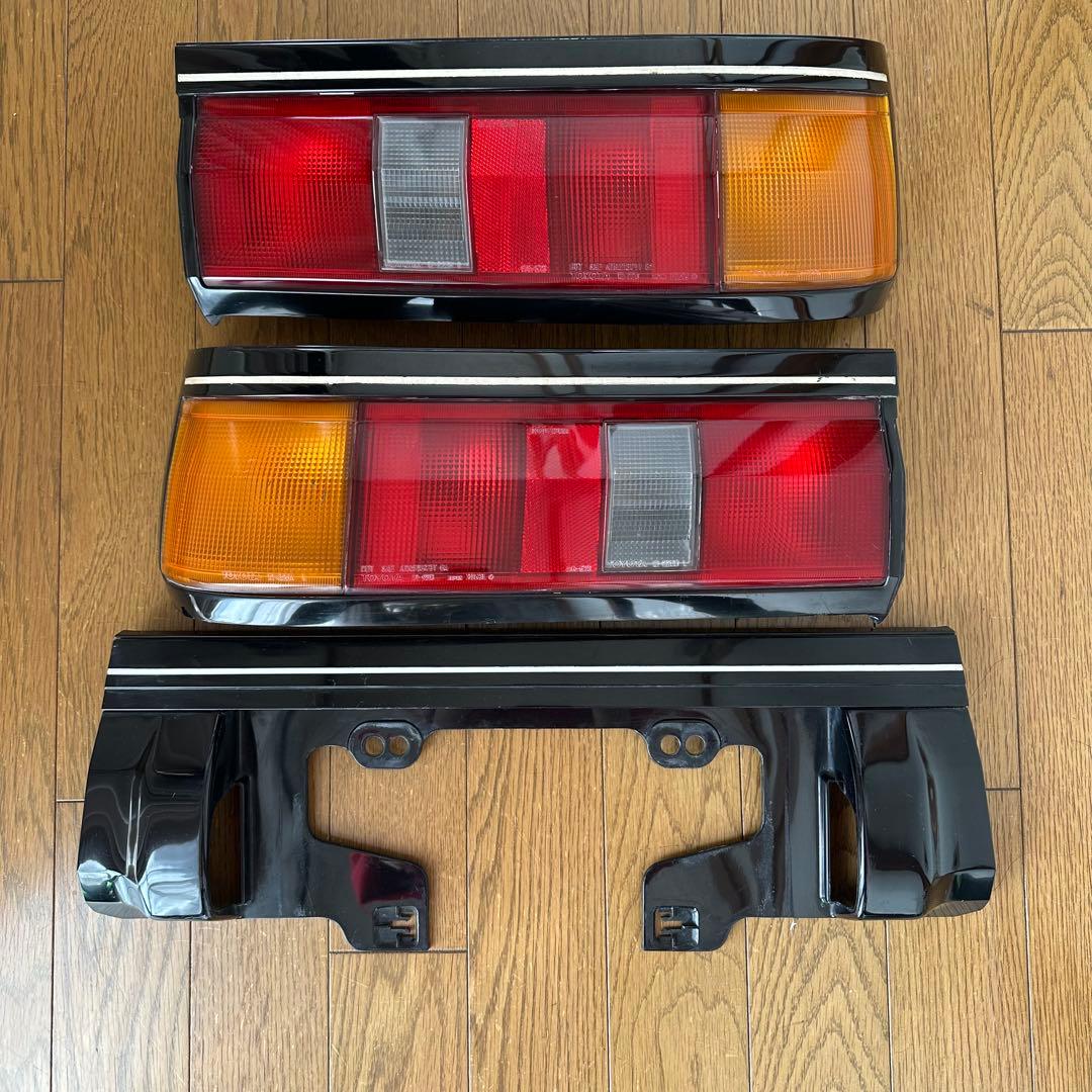 AE86 後期 レビン テールランプ ガーニッシュ 左右セット